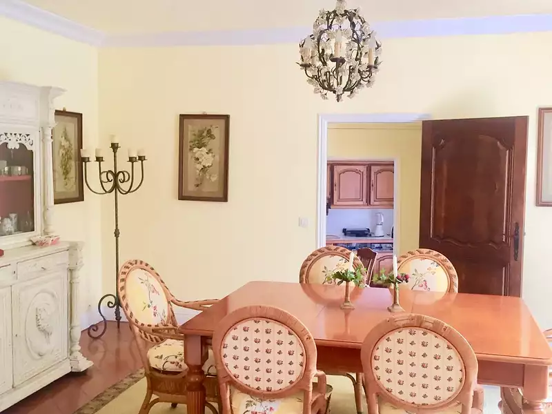 Maison, 350 m²