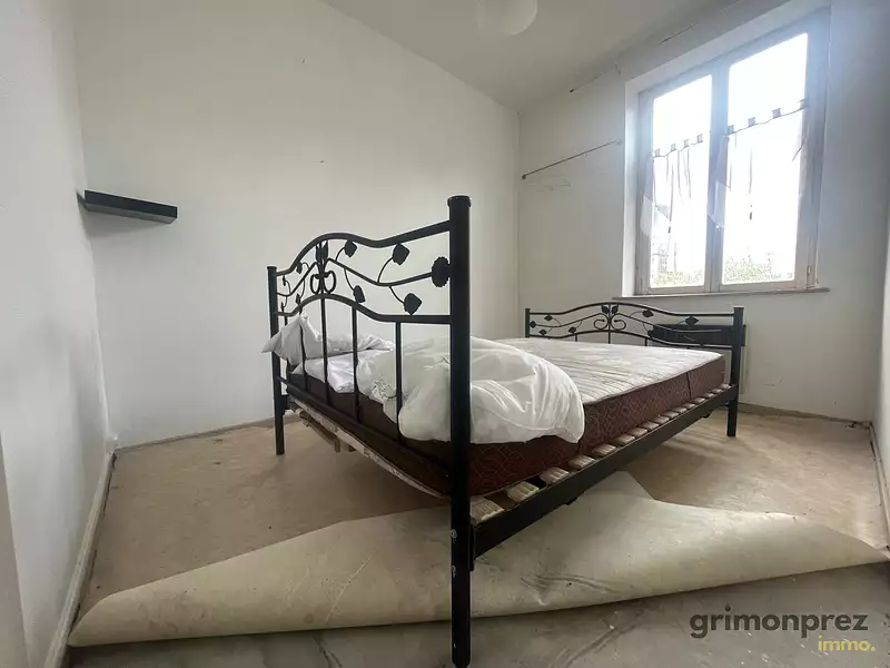 Immeuble, 130 m²