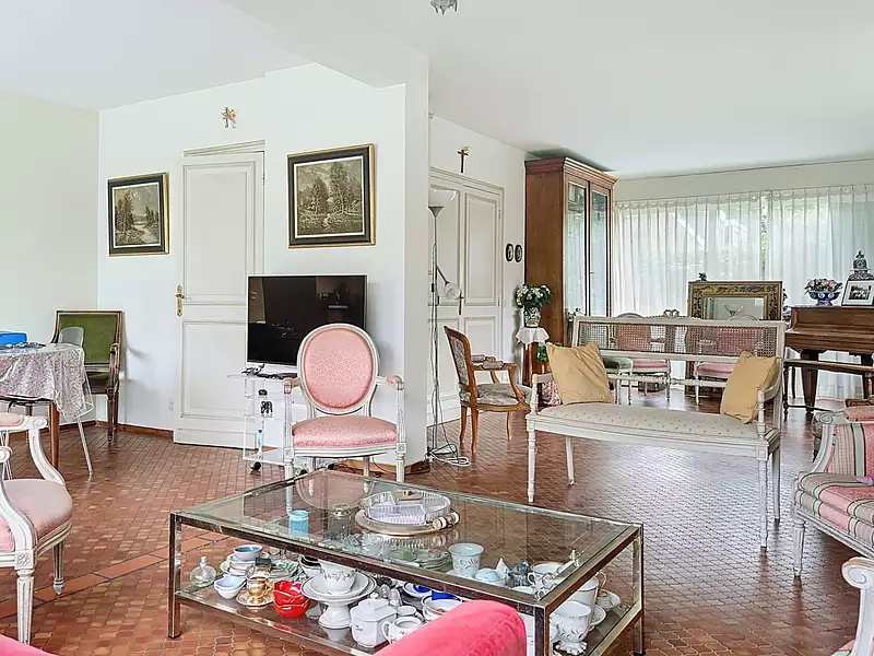 Maison, 197 m²