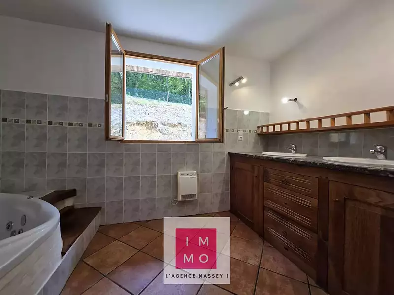 Maison, 120,78 m²