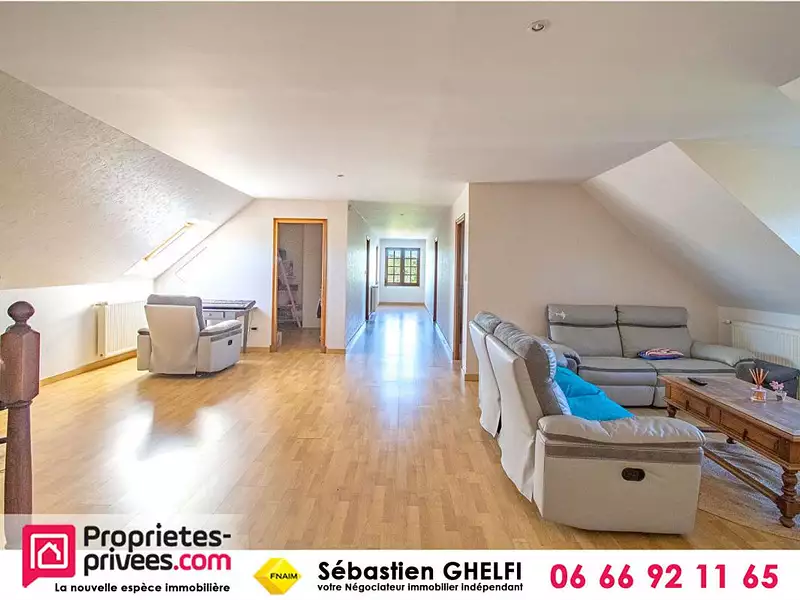 Maison, 290 m²