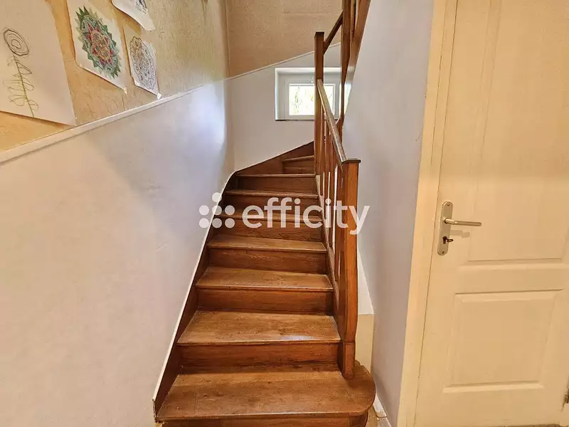 Maison, 195 m²