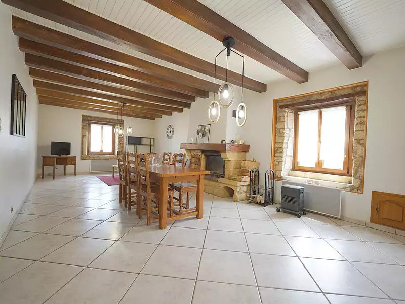 Maison, 240 m²