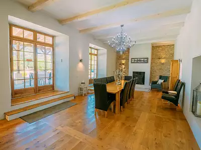 Maison, 370 m²