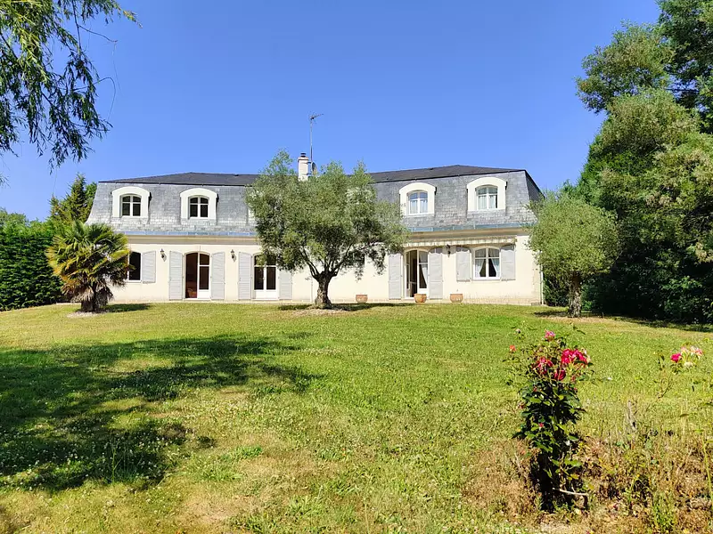 Maison, 305 m²