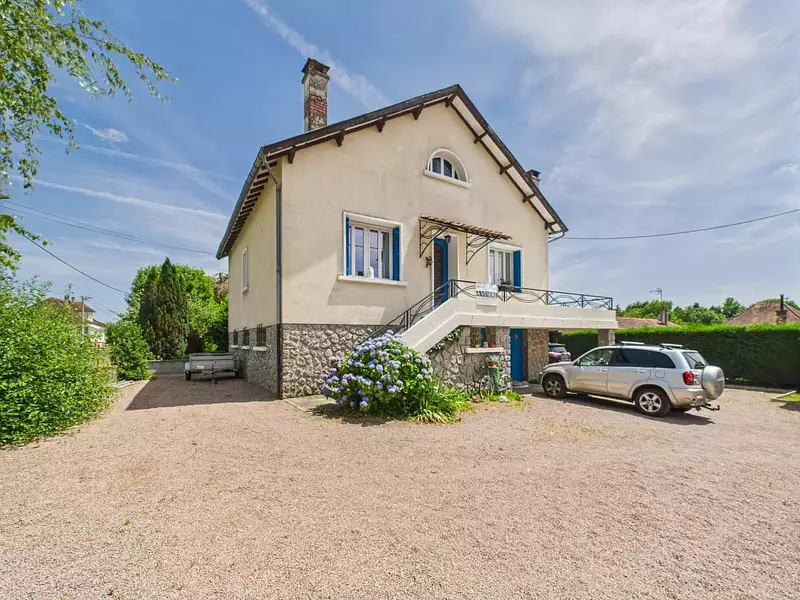Maison, 168 m²