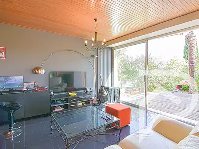 Maison, 242 m²