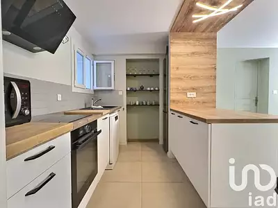 Maison, 250 m²