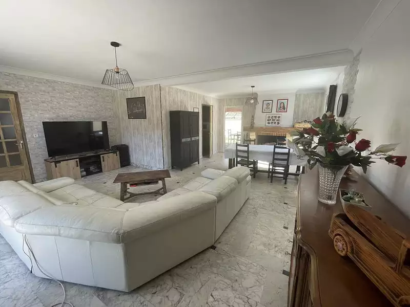 Maison, 151 m²