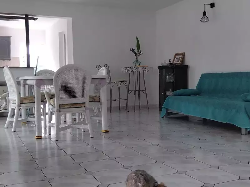 Maison, 225 m²
