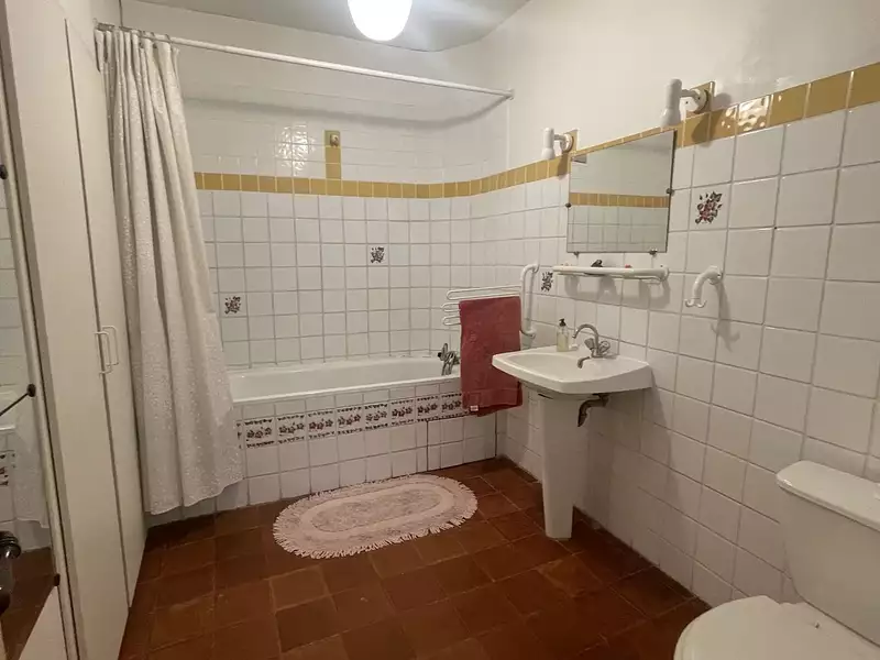 Immeuble, 150 m²