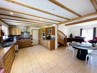 Maison, 169 m²