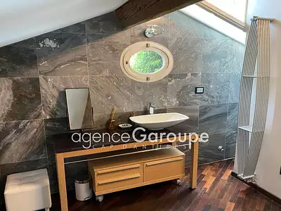 Maison, 300 m²