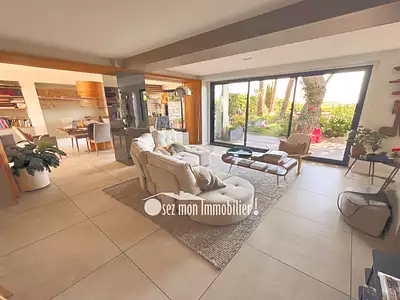 Maison, 260 m²