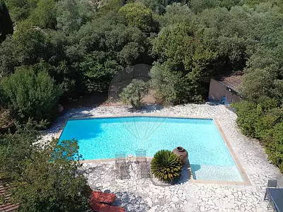 Maison, 220 m²