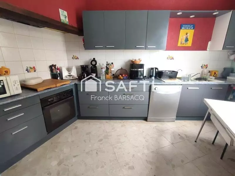 Maison, 163 m²
