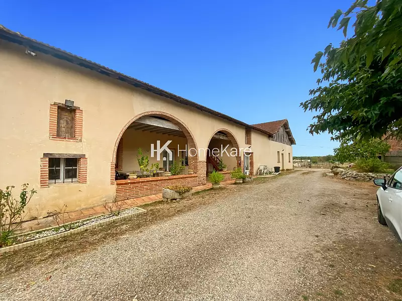 Maison, 240 m²