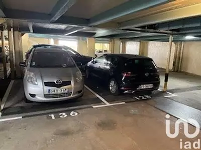 Parking, 108 m²