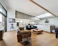Maison, 277 m²