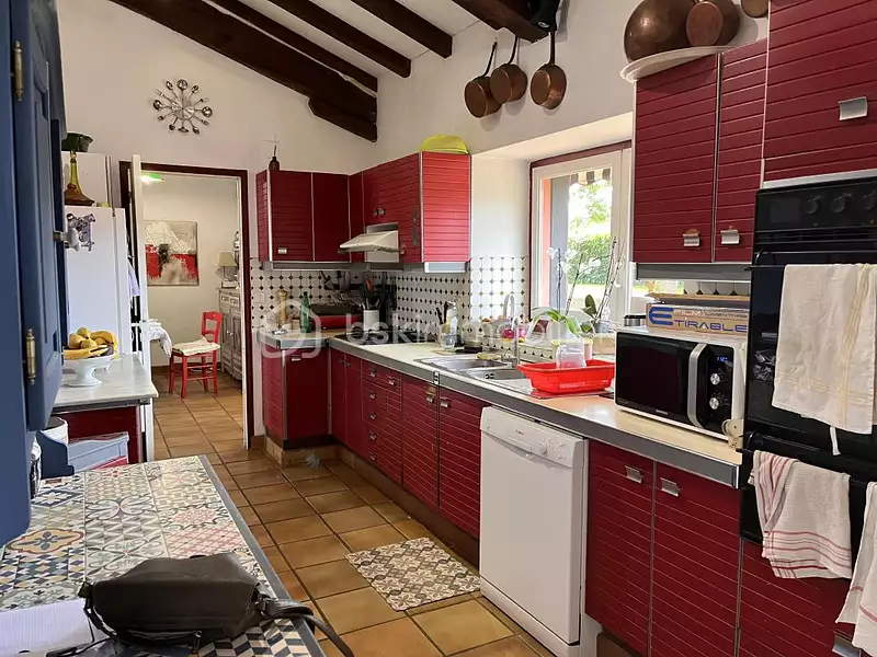 Maison, 240 m²