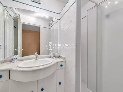 Immeuble, 190 m²
