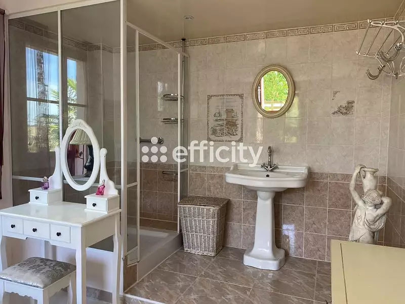 Maison, 145 m²
