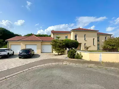 Maison, 344 m²