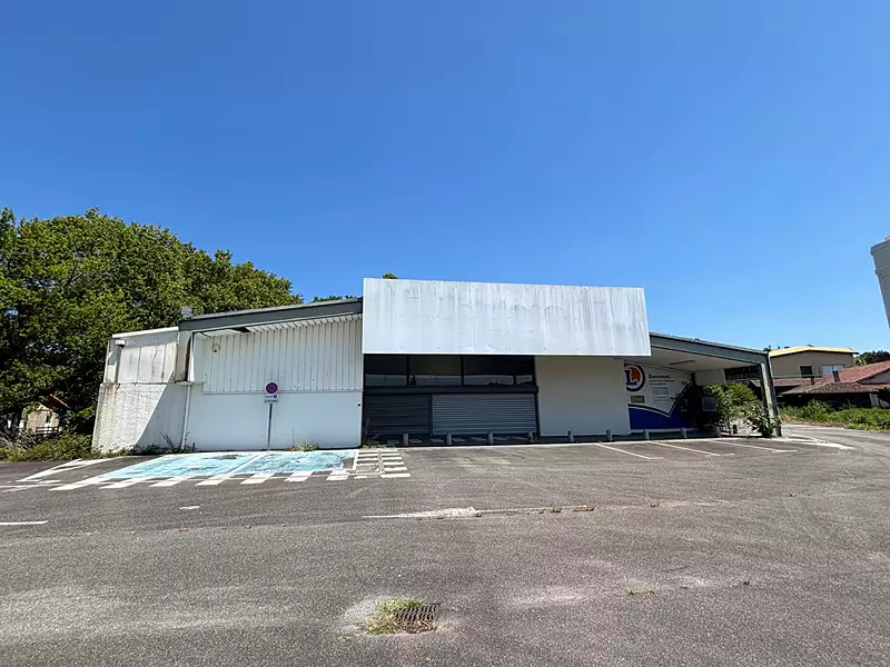 Divers, 850 m²