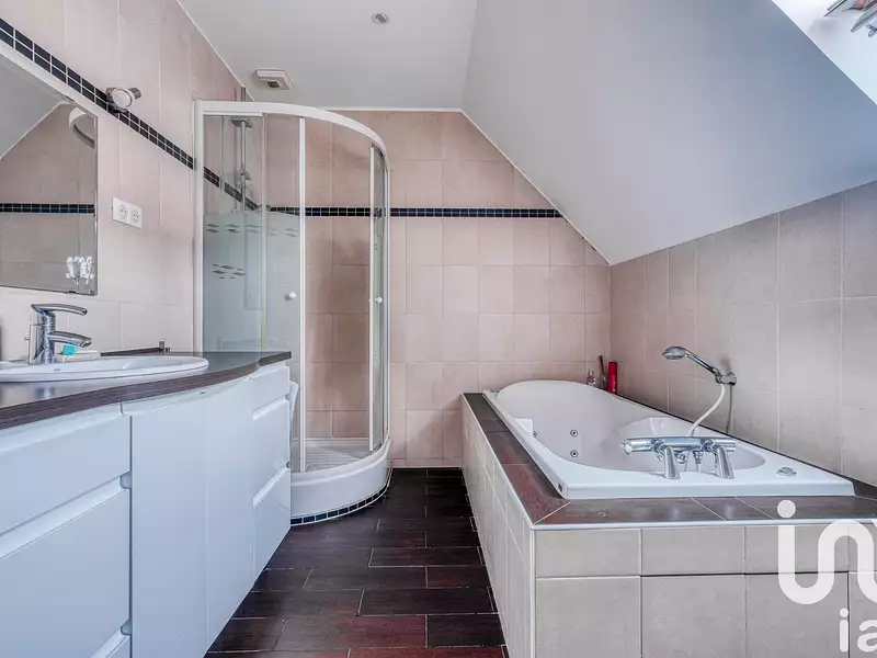 Maison, 125 m²