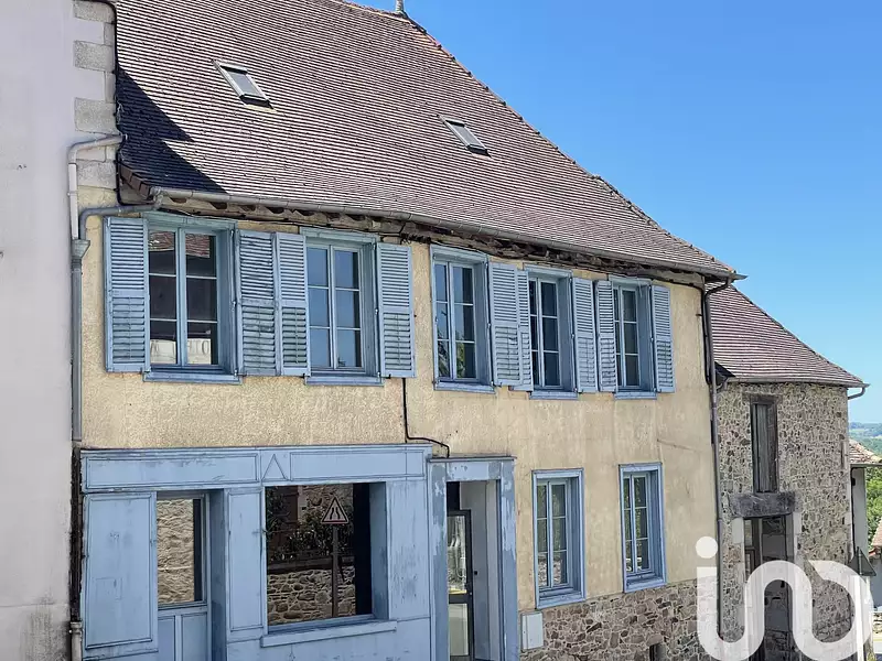 Immeuble, 345 m²