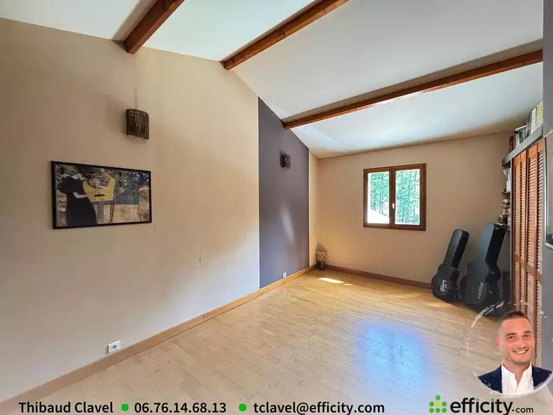 Maison, 215 m²