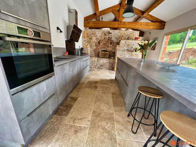 Maison, 230 m²
