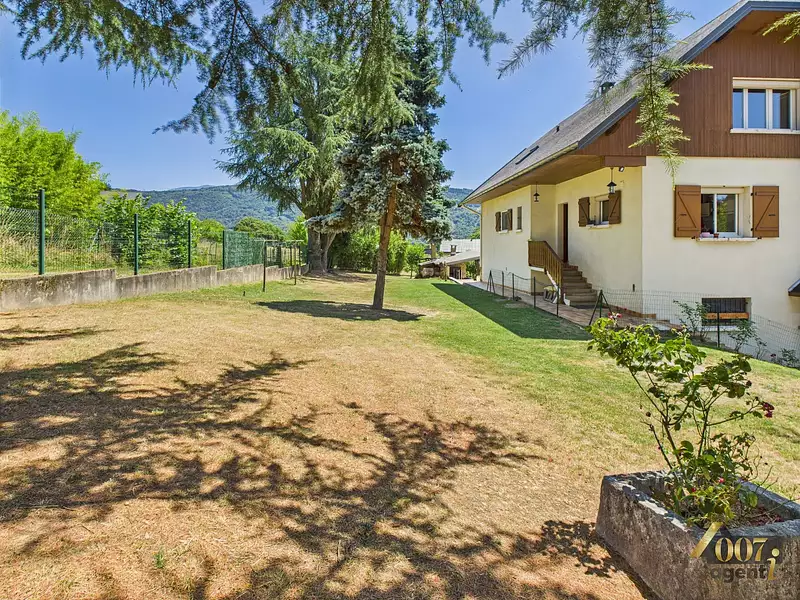 Maison, 197 m²