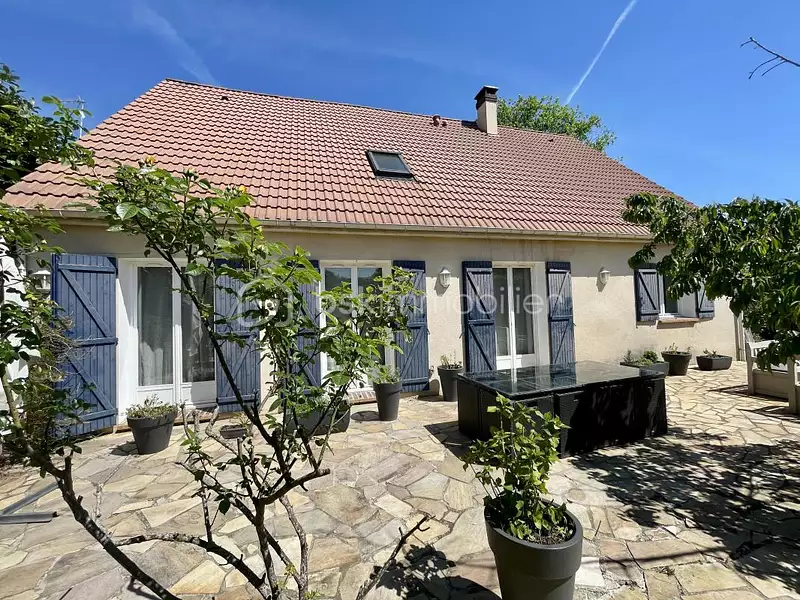 Maison, 220 m²
