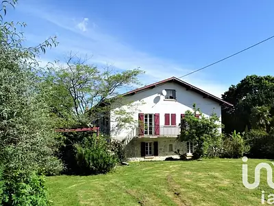 Maison, 329 m²