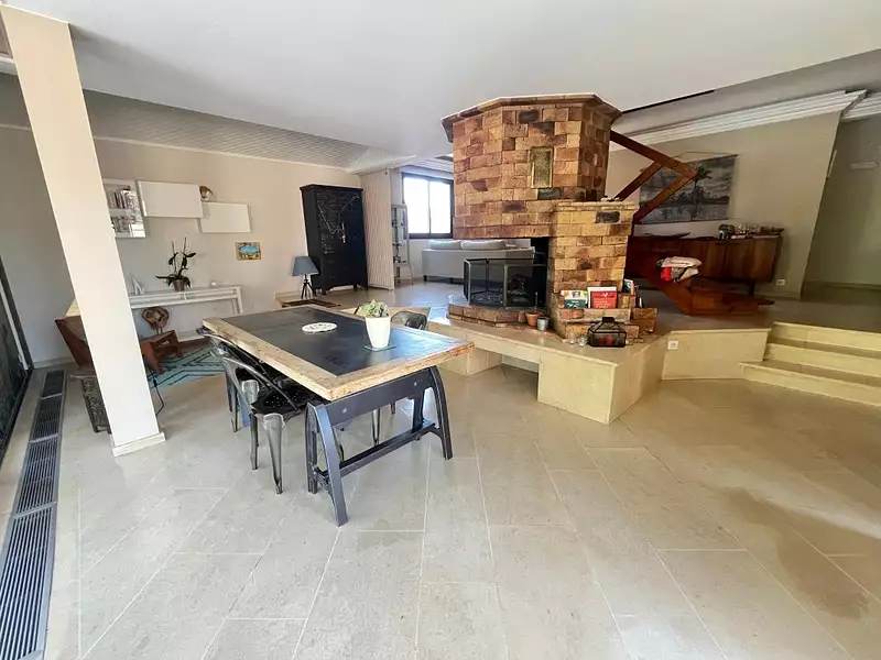 Maison, 210 m²