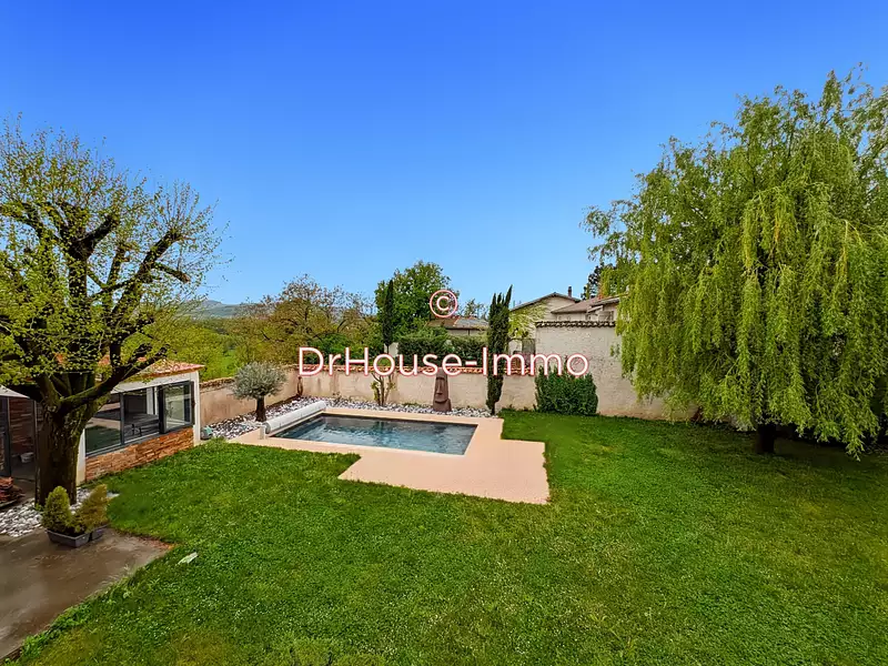 Maison, 270 m²