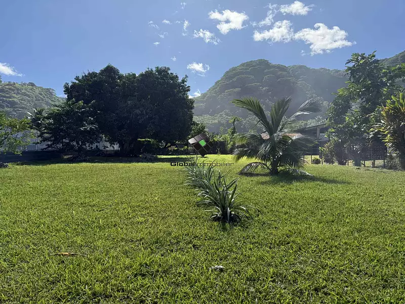 Terrain, 2 216 m²
