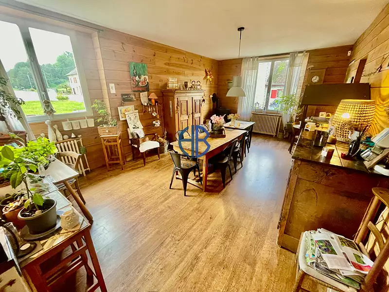 Maison, 215 m²