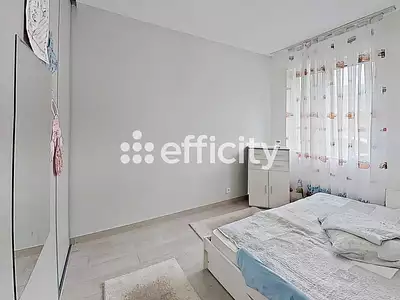 Maison, 210 m²