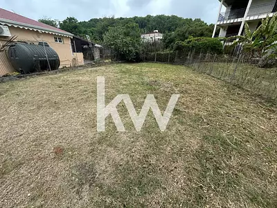 Terrain, 451 m²