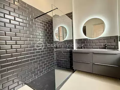 Maison, 235 m²
