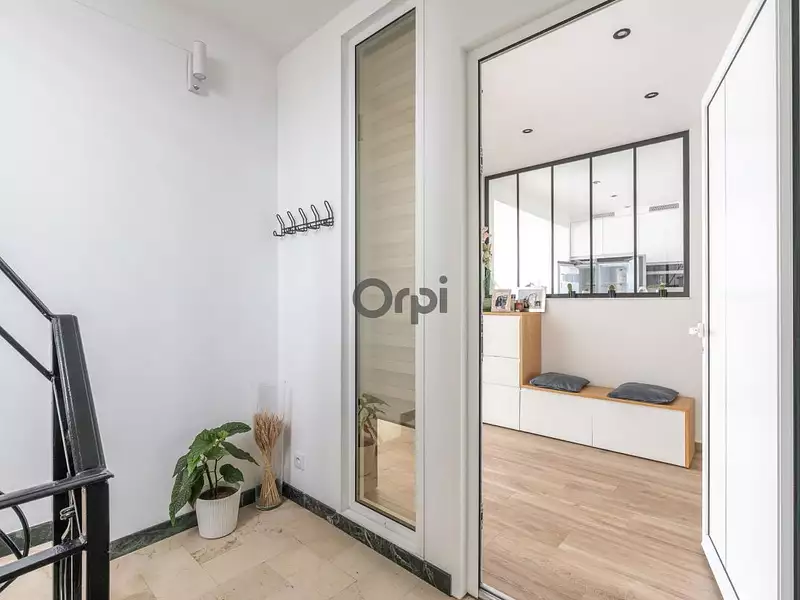 Maison, 253 m²
