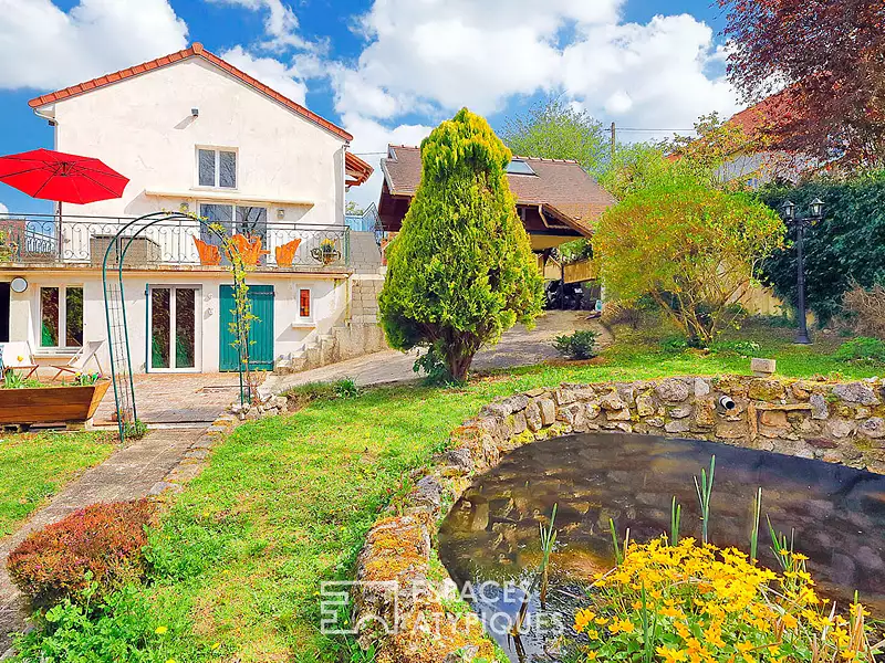 Maison, 240 m²