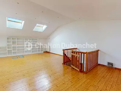 Appartement, 220,9 m²