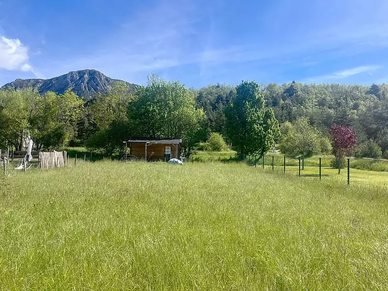 Terrain, 1 202 m²