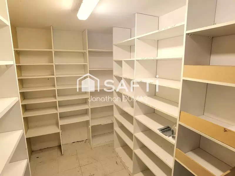 Divers, 659 m²