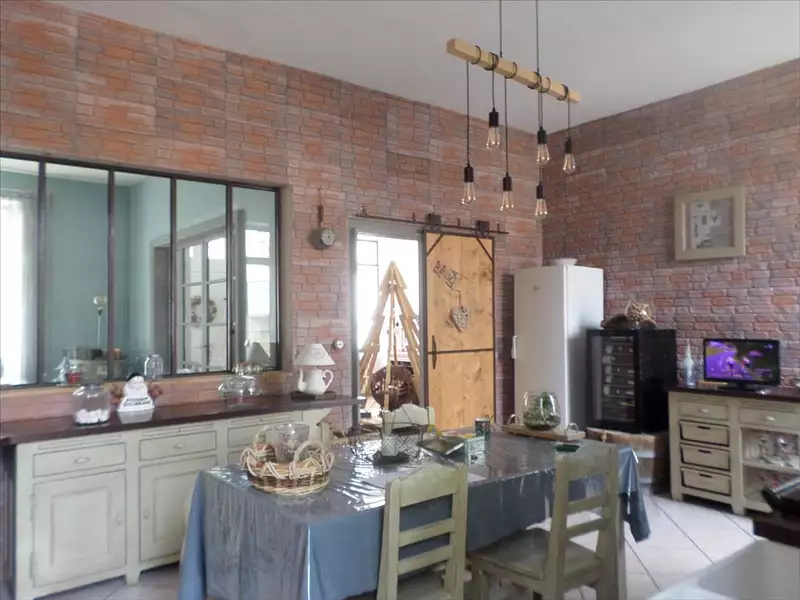 Maison, 213 m²