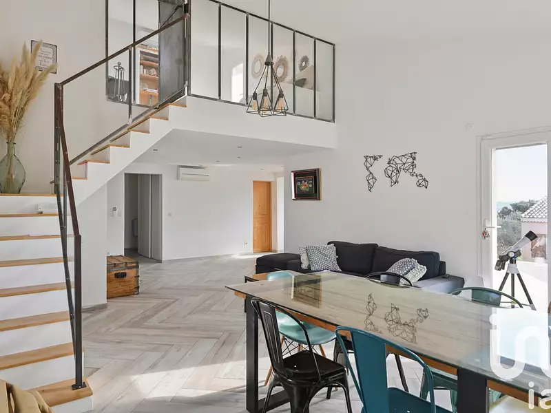 Maison, 113 m²