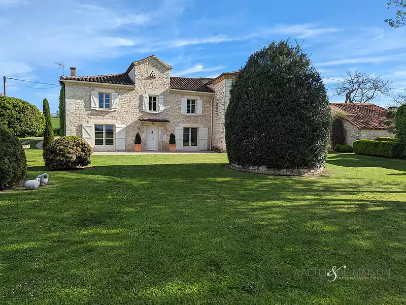 Maison, 360 m²